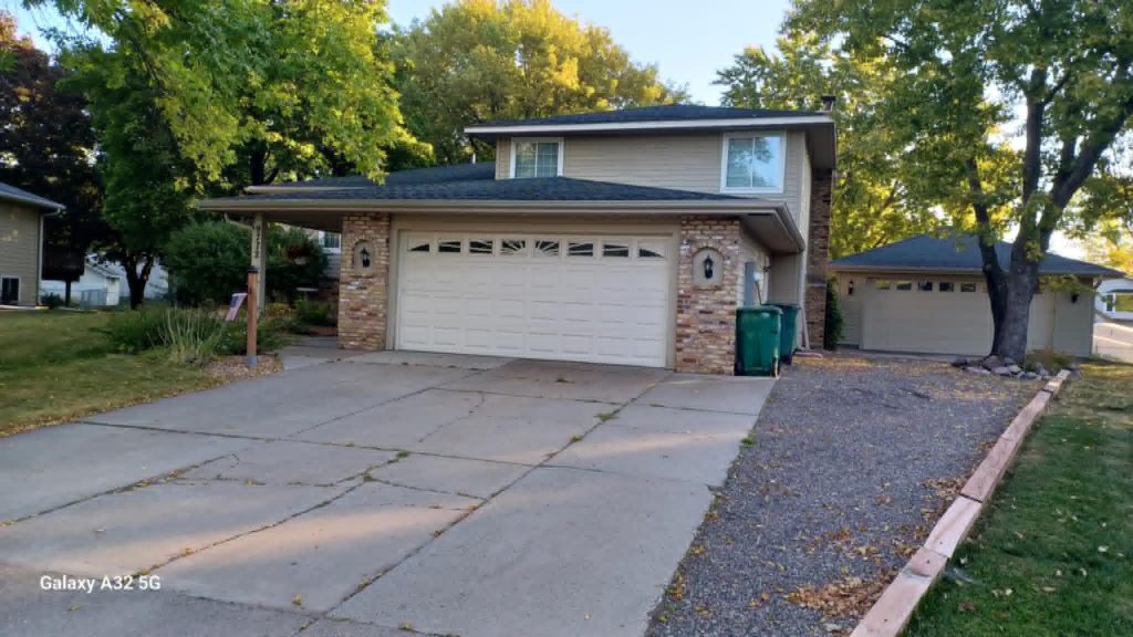Garage Door Maple Grove MN